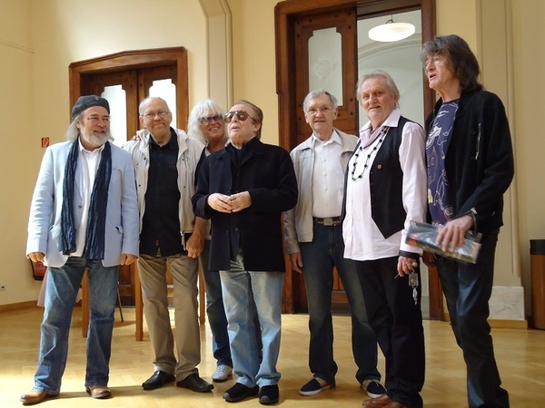 Moln�r, Kovacsics, Mecky, Laux, Vars�nyi, Benk�, Debreceni